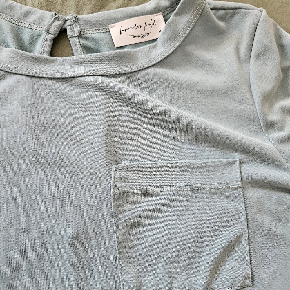 New Lavender Field Women's Light Green Romper Size Medium - Picture 3 of 6